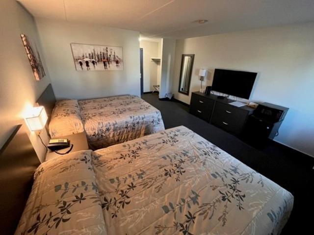 Kirkfield Motor Hotel 위니펙 외부 사진